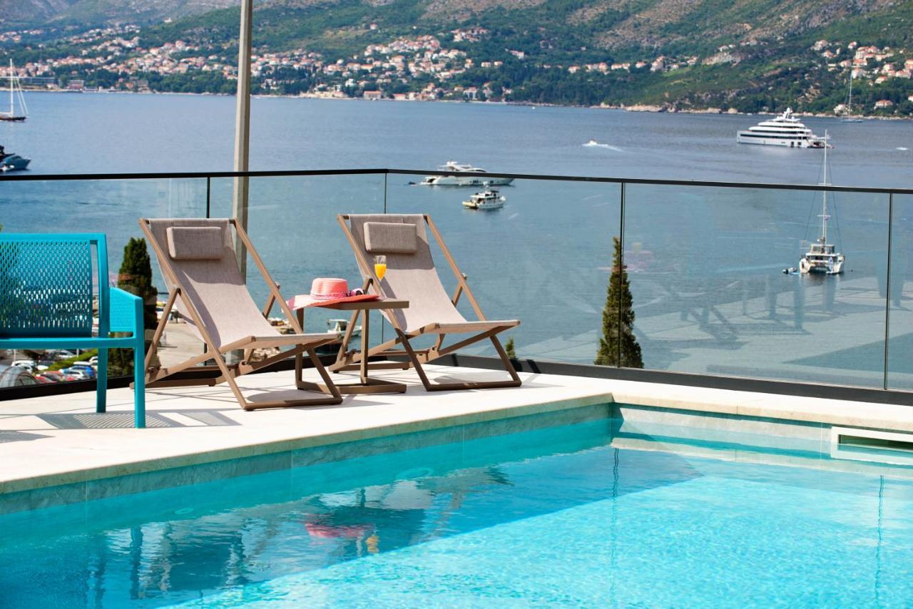 Seventh Hotel