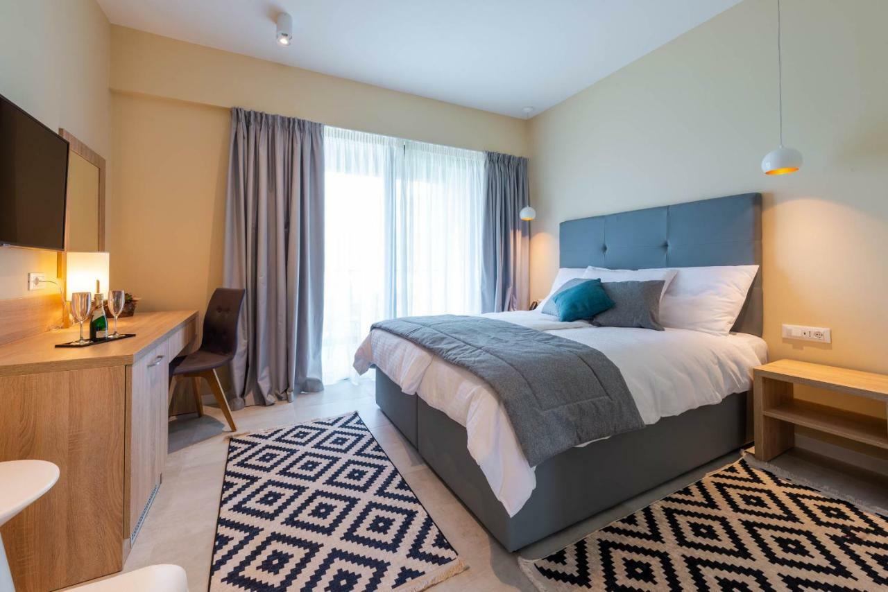 Seventh Hotel